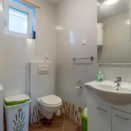 Nerezinac Нерезине