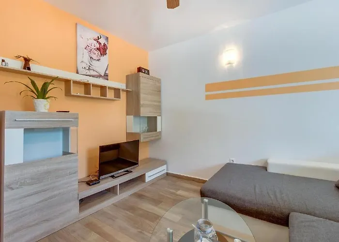 Nerezinac Apartamento *