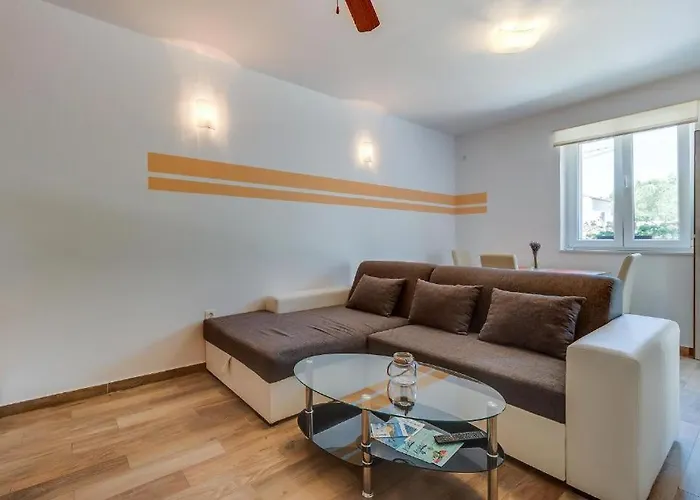 Nerezinac Apartman *